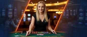 Ilustrasi pengguna Indonesia membaca panduan slot